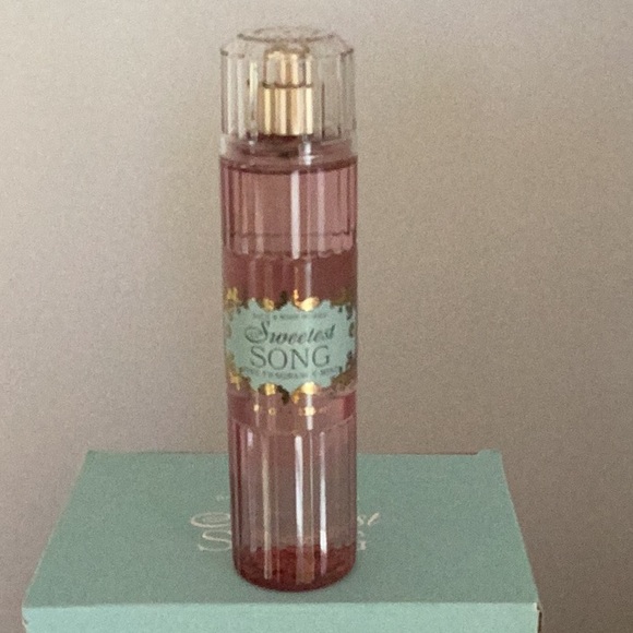 Bath & Body Works Sweetest Song Collection 7 Piece Gift Set In Box With Tote Bag - Picture 5 of 5